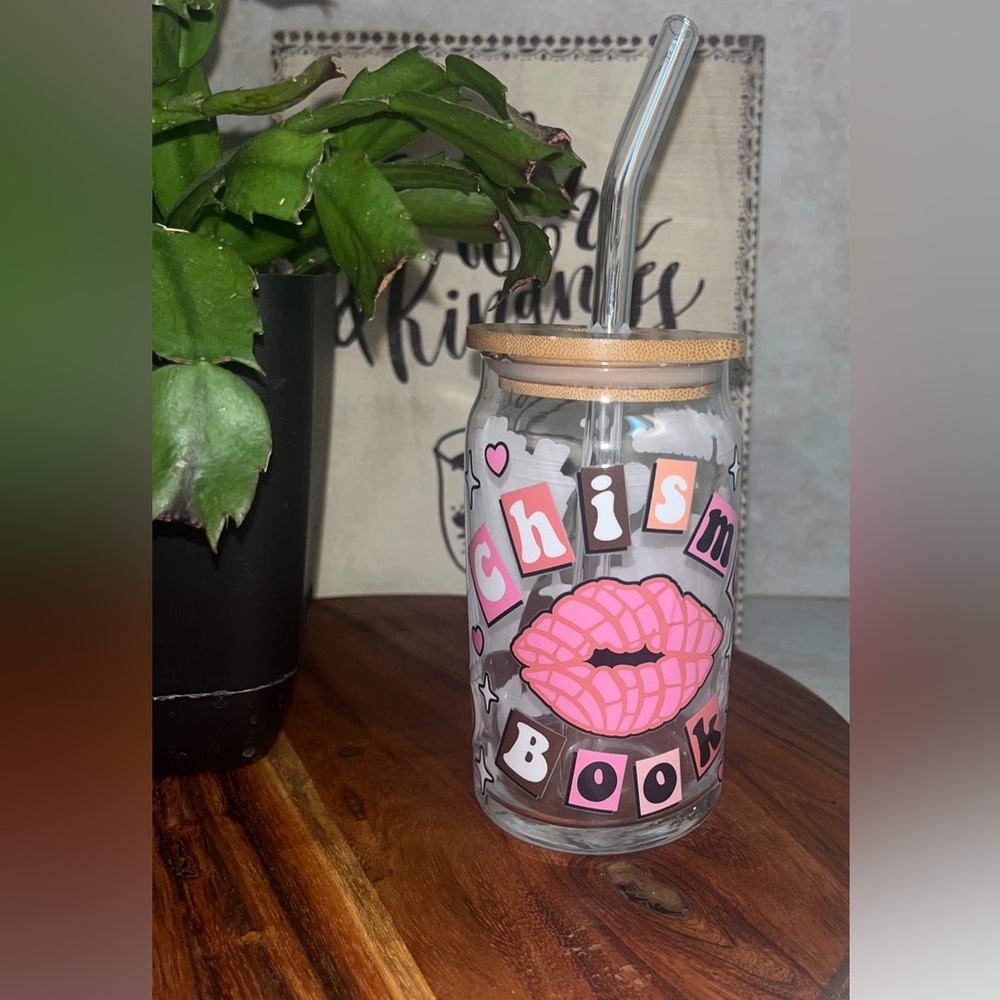 Chisme Book Libbey Glass with lid and straw 💋
